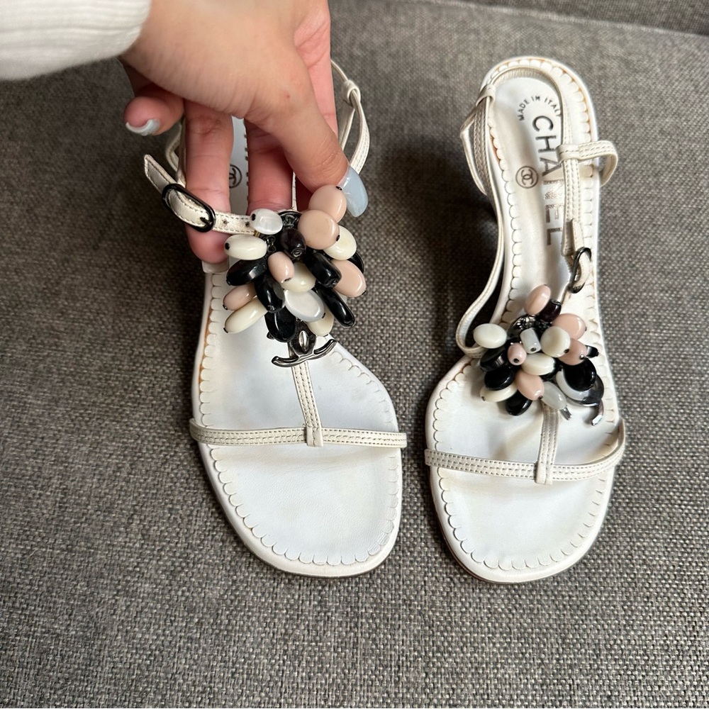 Vintage white Chanel beaded strappy heels - Picture 3 of 8